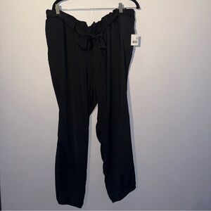 Motherhood Maternity Under Belly Charmeuse Jogger Pants Black size XL NWT